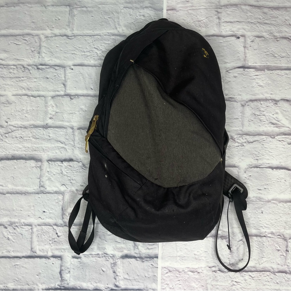 🎒🔥 Vintage The North Face Backpack – Distressed Street Style - Picture 2 of 10